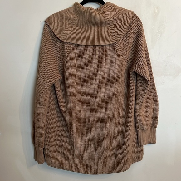 Michael Kors Camel Waffle Knit Cowl Neck Relaxed Fit Sweater Size L - Picture 7 of 9
